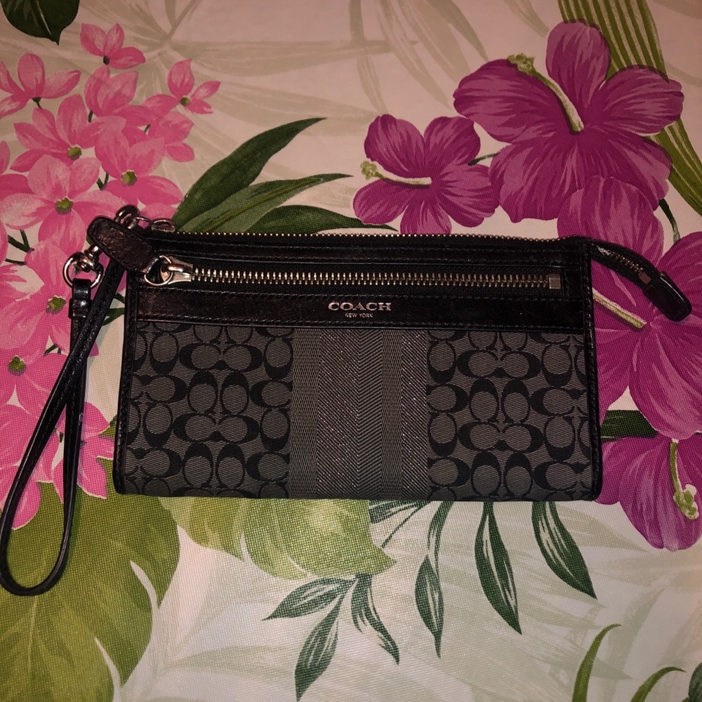 Black coach wristlet/wallet